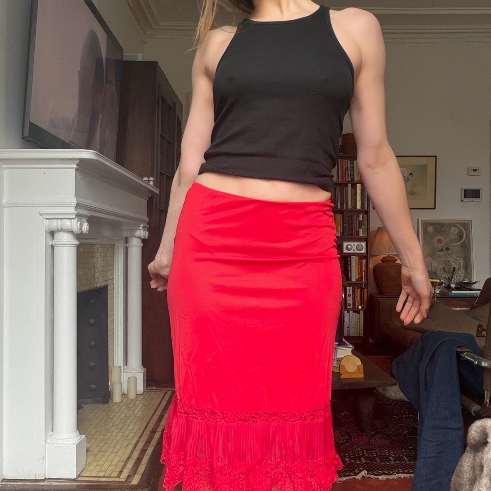 Vintage Red Midi Skirt with Ruffled Lace Hem